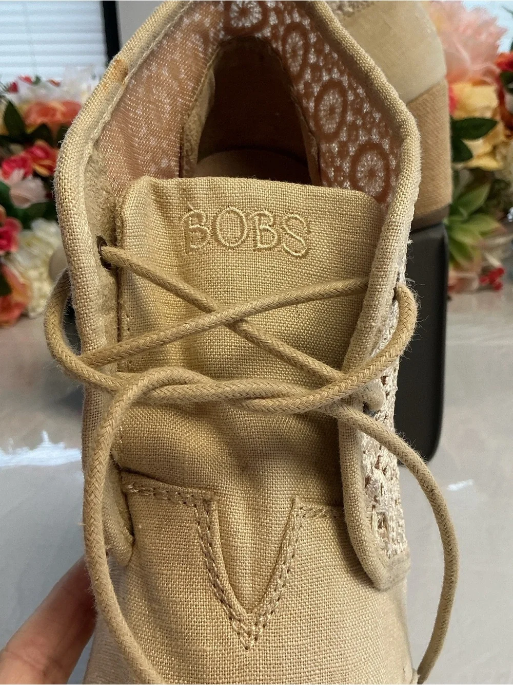 Skechers BOBS Desert Kiss Lace Crochet Canvas Wedge Booties Natural Size 10